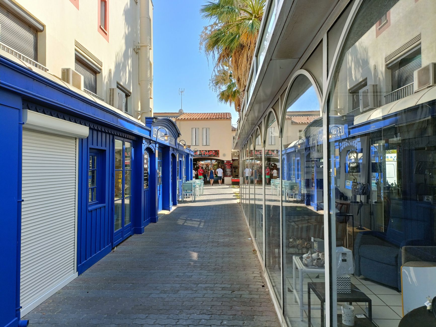 Agence immobilière commerciale équipe à Saint-Laurent-du-Maroni